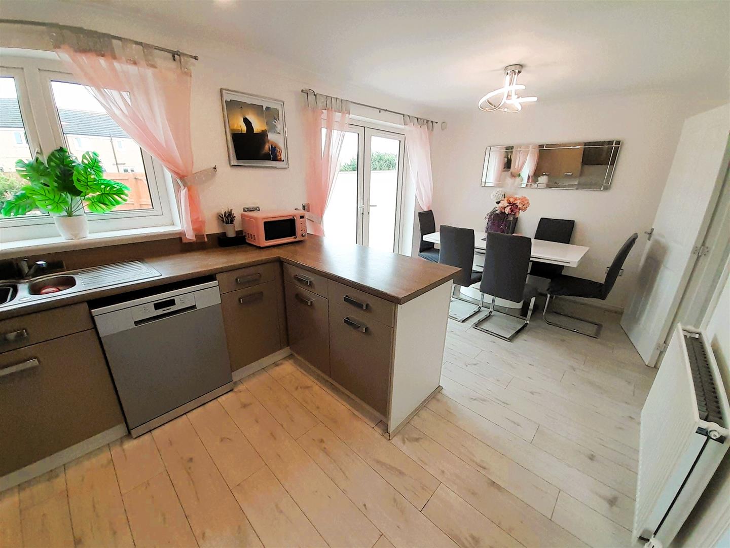 Ffordd Y Meillion, Llanelli, SA15 2EX